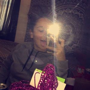 Meet your Posher, Seanti